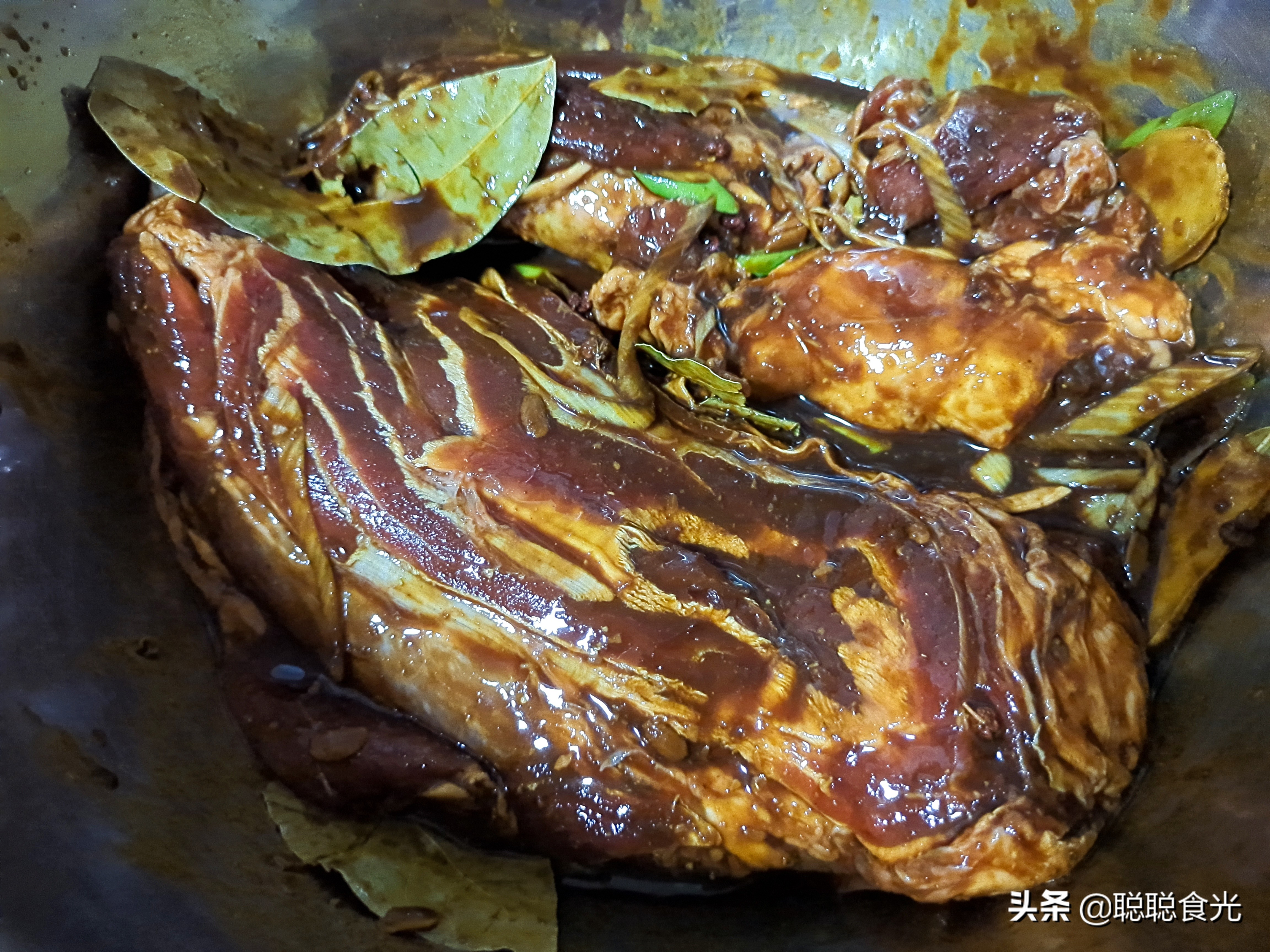 酱牛肉的做法	（牢记1腌2泡3酱牛肉不柴不松散）