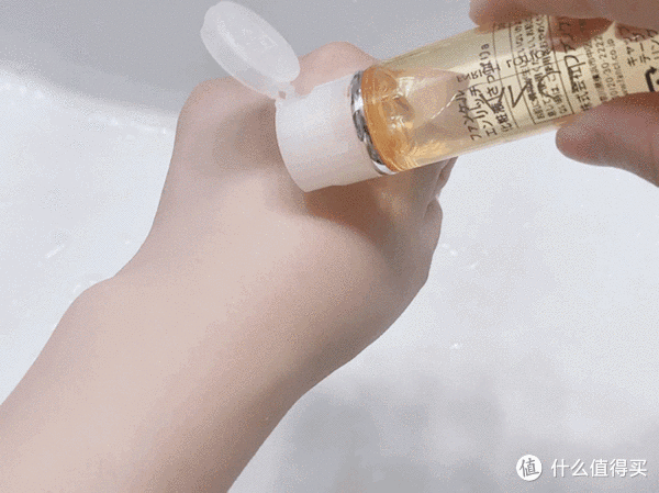 聊聊我在用且多次回购的10款化妆水，控油祛痘、补水美白都有