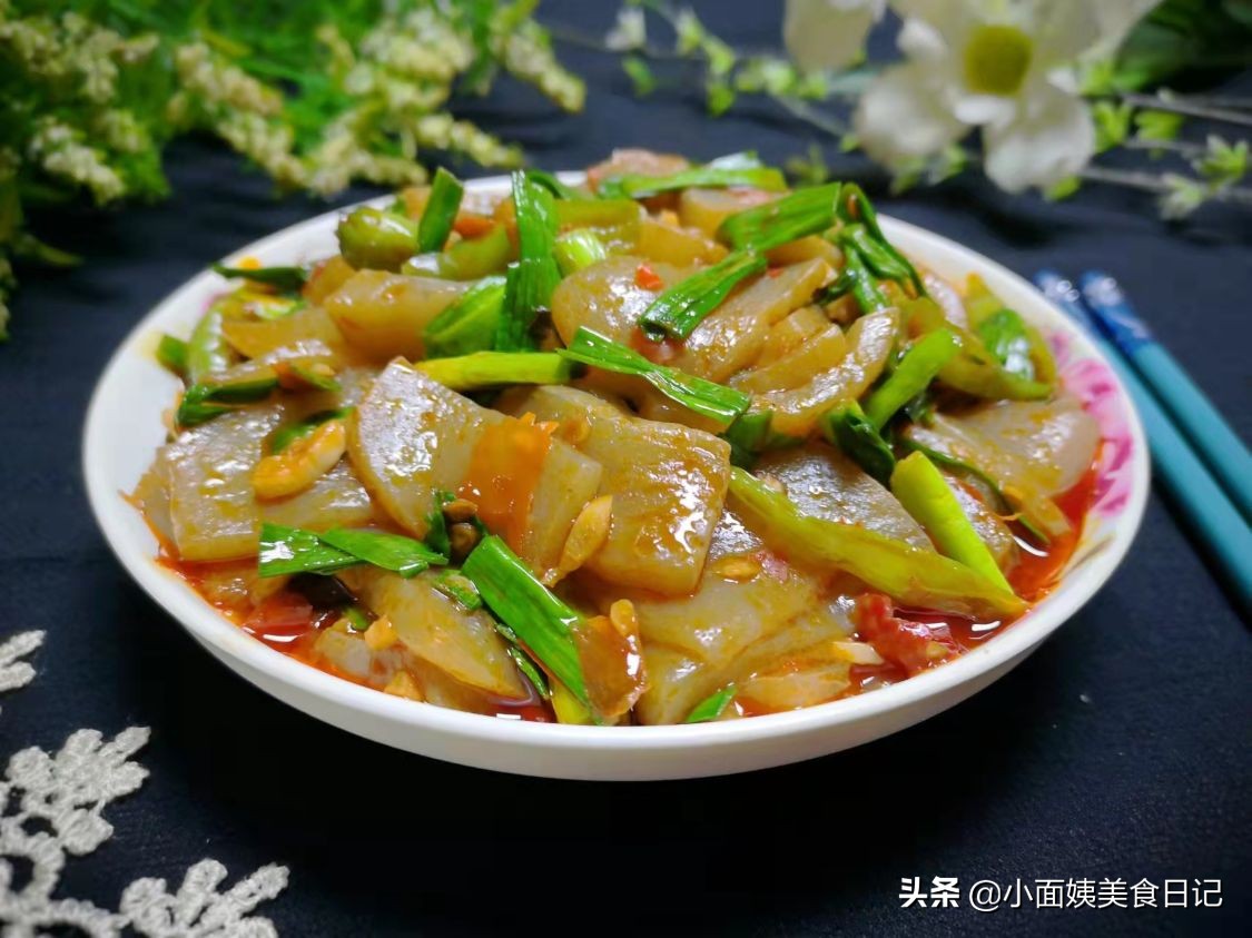 魔芋豆腐怎麼做好吃(9步教你不放肉比肉香的魔芋豆腐)