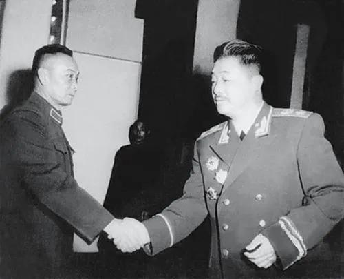 贺龙是南昌起义的总指挥，为何却排在十大元帅的第五名呢？
