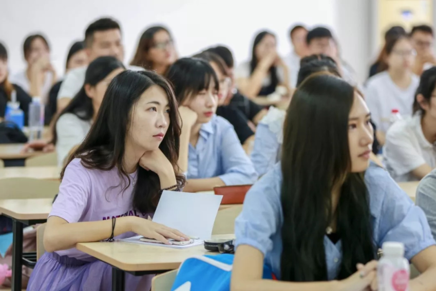 这三所大学从排名靠前，到现在“退步明显”，反差之大叫人惋惜