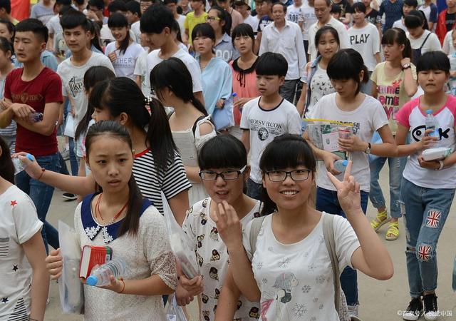 河南有4类考生参加高考，共125万人，教育部及教育厅都传出好消息
