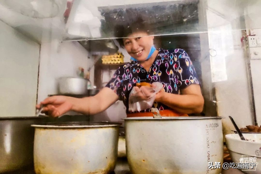 新竹这家开了快30年的粉店，一天能卖300碗老友粉