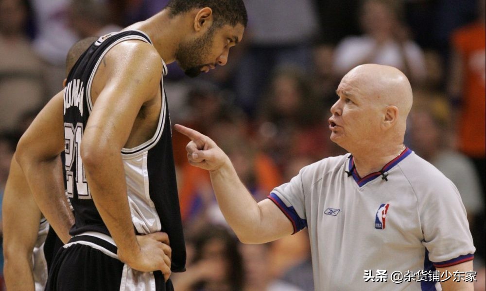 nba为什么不能和裁判肢体接触(篮球场上那些胆敢挑衅裁判的球员都是什么下场？)