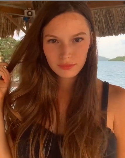 蒋劲夫前女友好事将近？与现男友在私人码头隔离，秀甜蜜称有惊喜