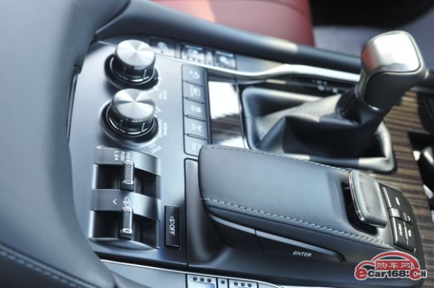 真正的顶级越野车，很难开得烂！雷克萨斯LX570实拍解析