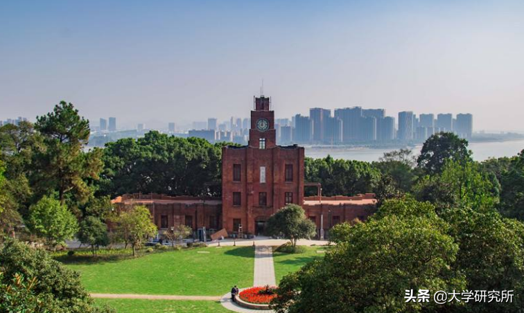 最新全国高校“计算机学科”前100名榜单，哈工大第三