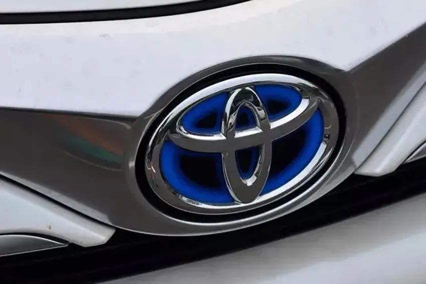 业内 |“芯片短缺”时代里，车企何去何从？