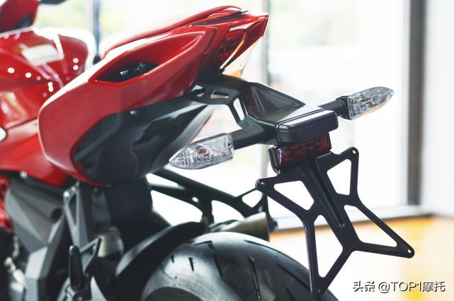 最贵的中量级跑车之一 MV Agusta F3到店实拍