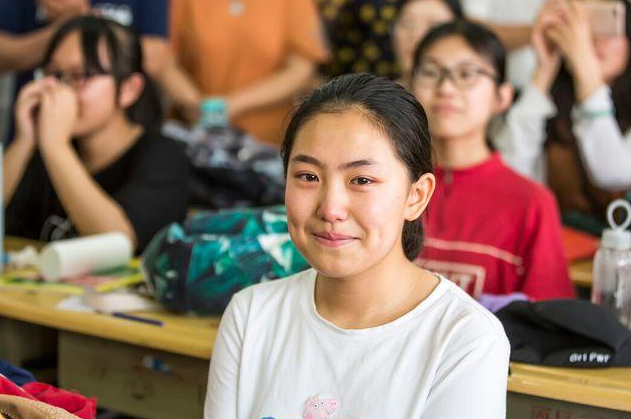 高考迎来“大变化”，一二三本或将取消，考生报考变得更容易