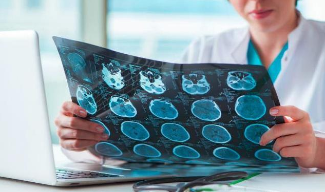 未来10年“不会过时”的3个专业，薪资待遇好，就业形势也不错