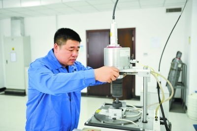 北京航空航天材料学院（在航天界有这么一个隔热）