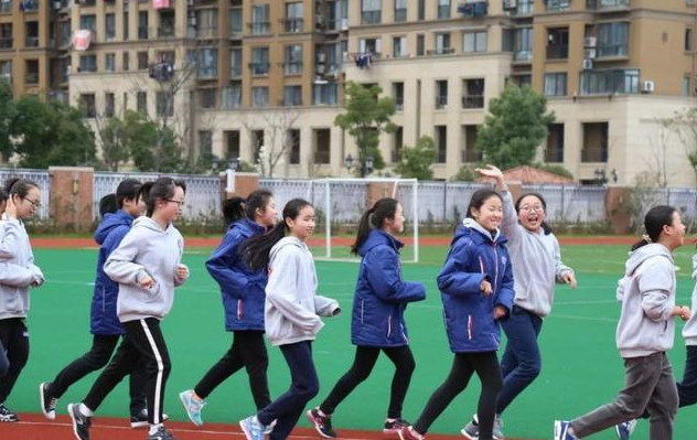 学生体育课上请假常用的3个理由，老师已深知套路，看你用过没？