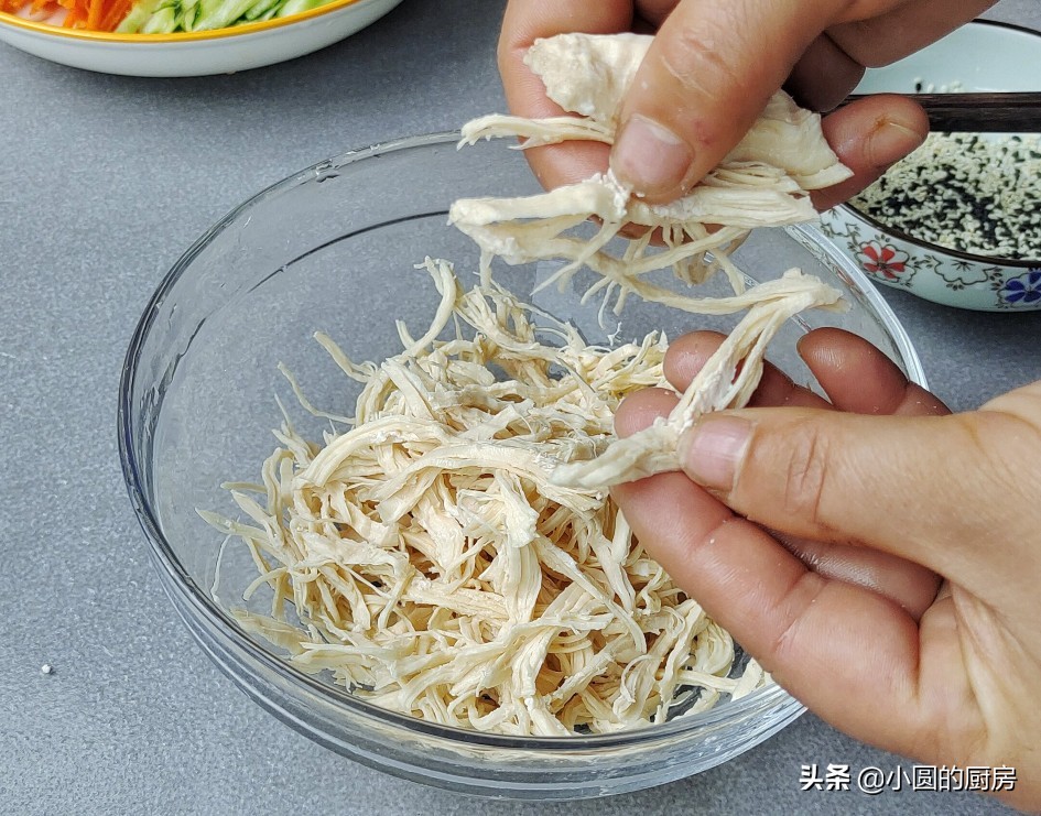 鸡丝面的做法（一文详解鸡丝面怎么做好吃）