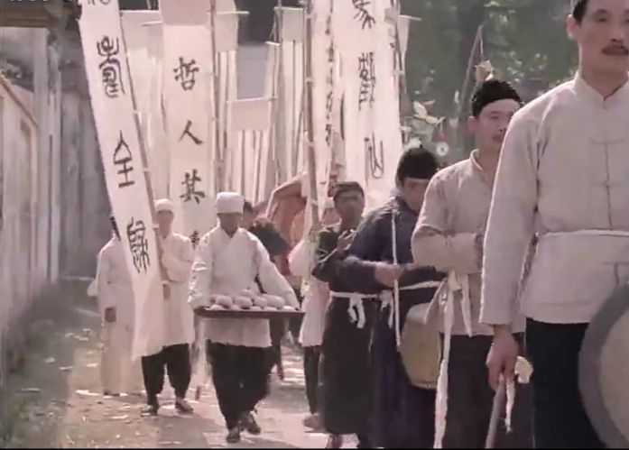 张艺谋首部揭露封建社会下血泪史电影《菊豆》，被禁播了25年