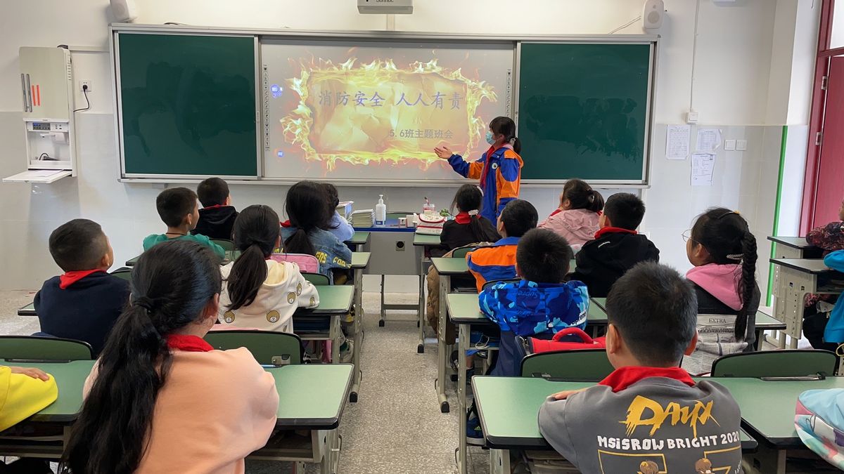 关注消防 珍爱生命——双流区彭镇小学开展消防安全教育活动