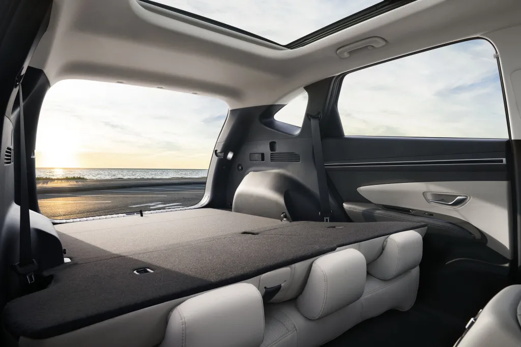 两款轴距超2.7米的紧凑型SUV,现代途胜L和日产奇骏怎么选?