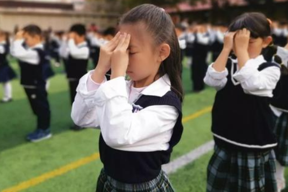 中小学生的好消息，2021秋季开学将正式实行，家长们感到很开心