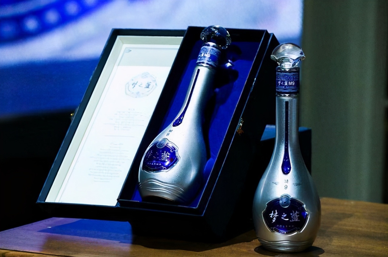 五粮液一帆风顺价格52度价格(国内名酒都推出伪高端酒) - 价格百科