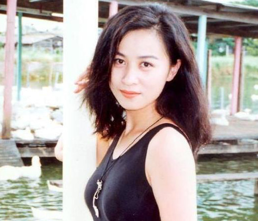 曾吃不上饭的刘嘉玲，却让许晋亨搬出家，影帝梁朝伟甘愿提出退圈