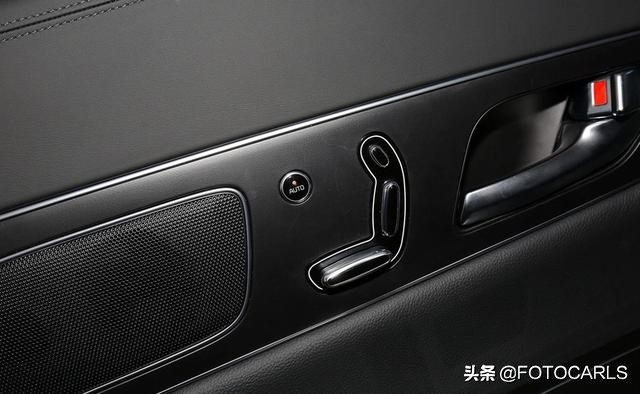 售价70万勇气过人，起亚K9 3.8L V6实拍，玩高配置却吃力不讨好