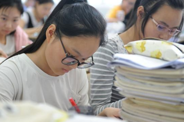 985高校排行榜，首档实至名归，第四档吃了地理位置的亏