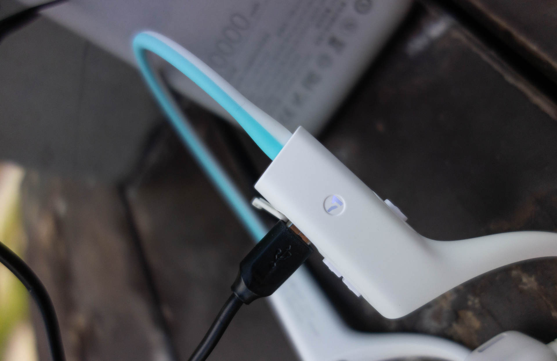 不入耳不振动的黑科技—气传导，萨那A7S 气传导运动蓝牙耳机简评