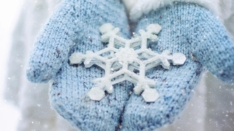 冬季戴手套不止为保暖，还为凹造型