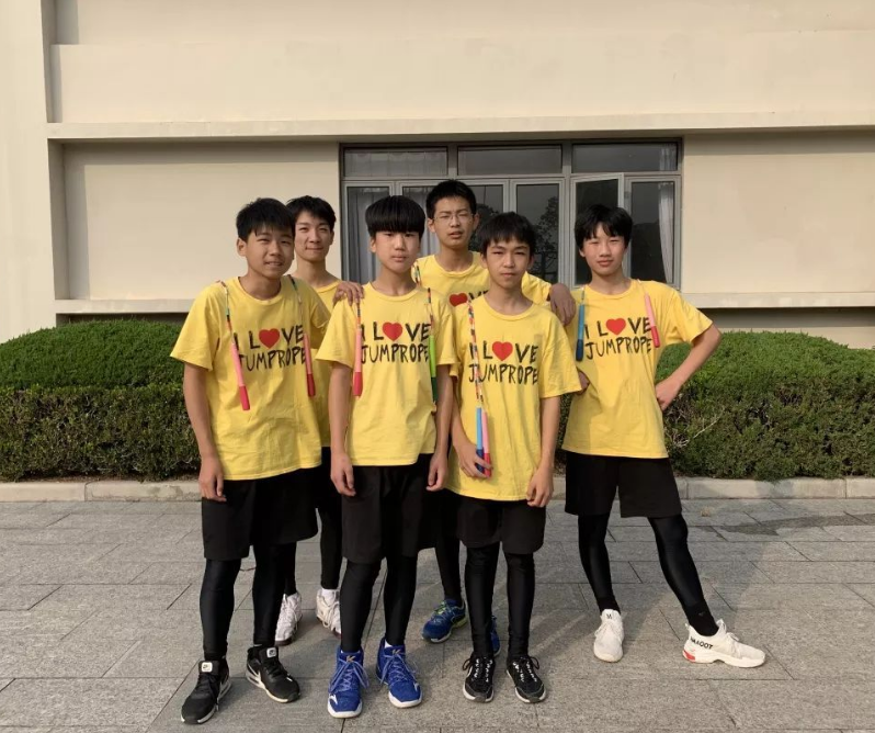 上海10所野鸡大学臭名昭著，被官媒点名，学生毕业后还是高中学历