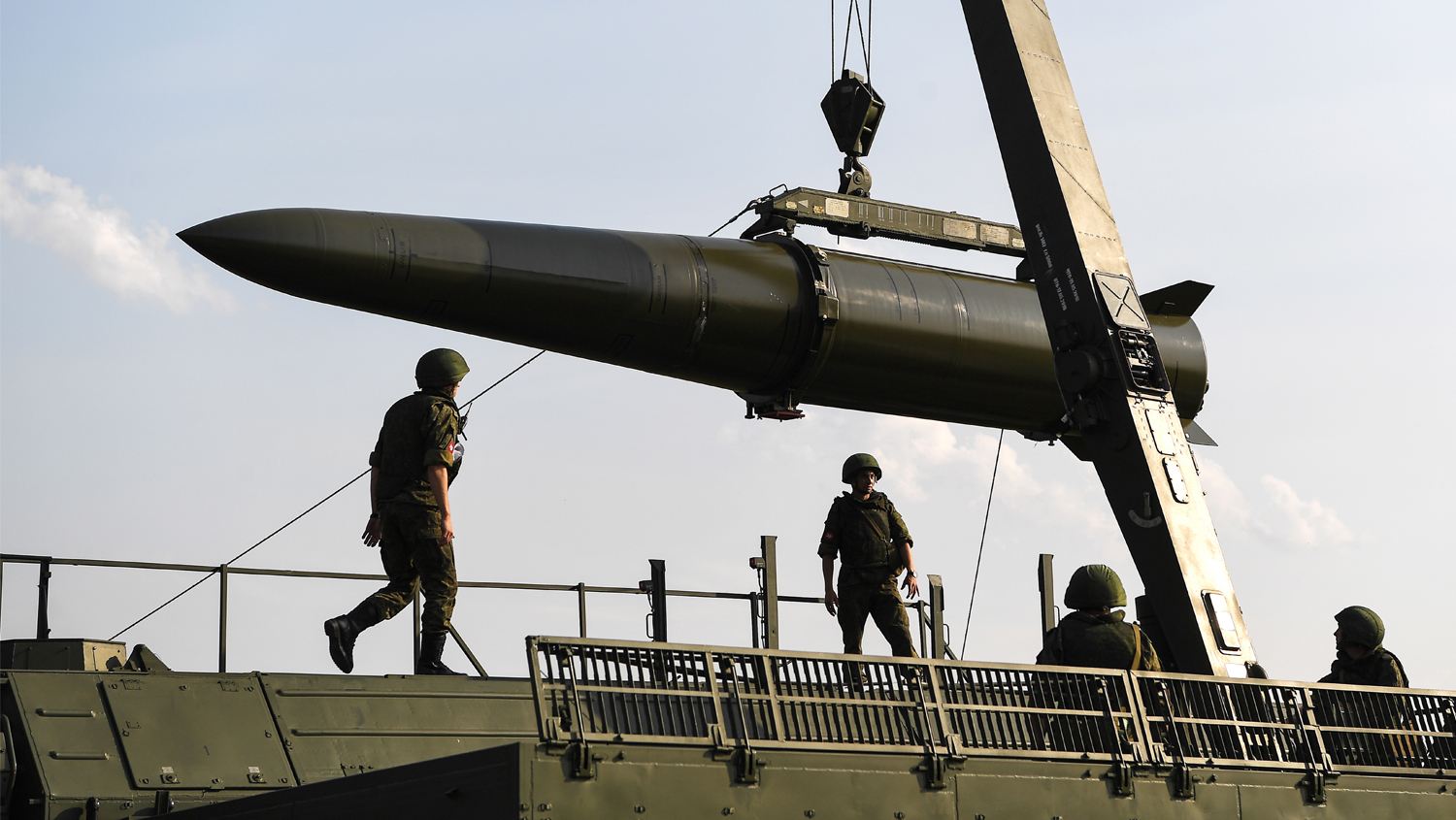 ����½���������Ƚ�����Ϊ�β�����ǿ��