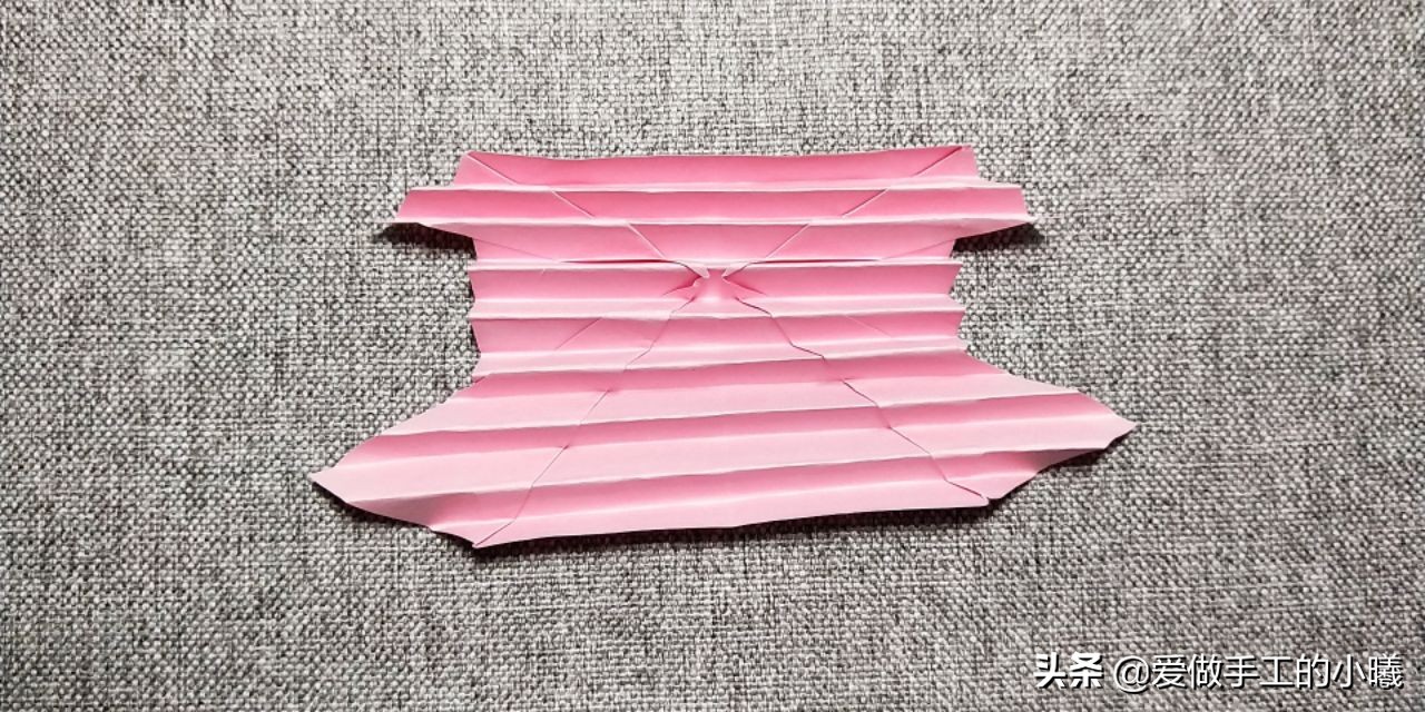 小蝴蝶折纸教程图解，可爱又好折，快学起来教小朋友哦