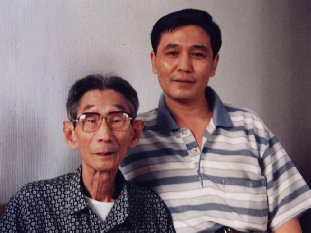 马三立一辈子都在"逗你玩儿",但他最反对相声演员"出洋相"