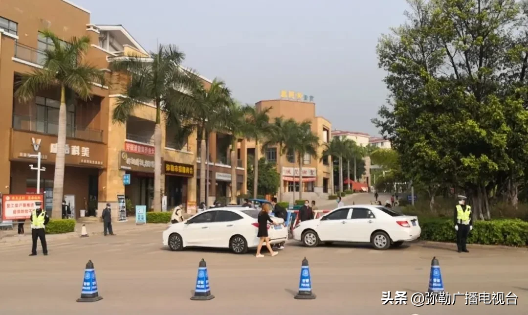 弥勒初三高三开学啦！第一堂课学的是...