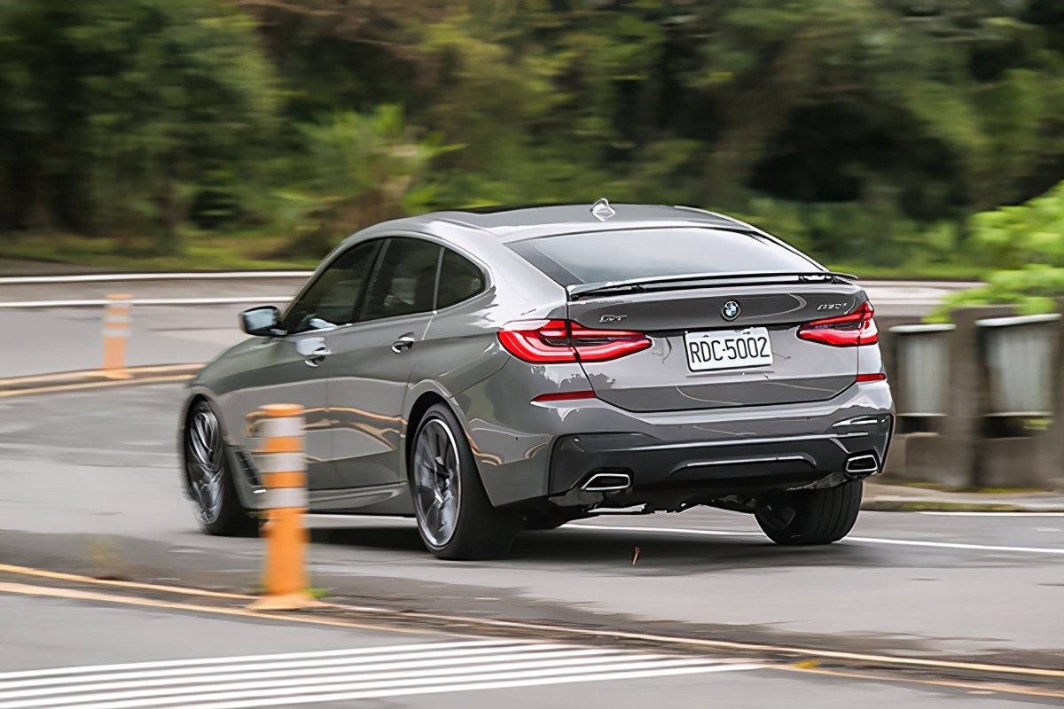 更胜5系,媲美7系,试驾宝马630i gt