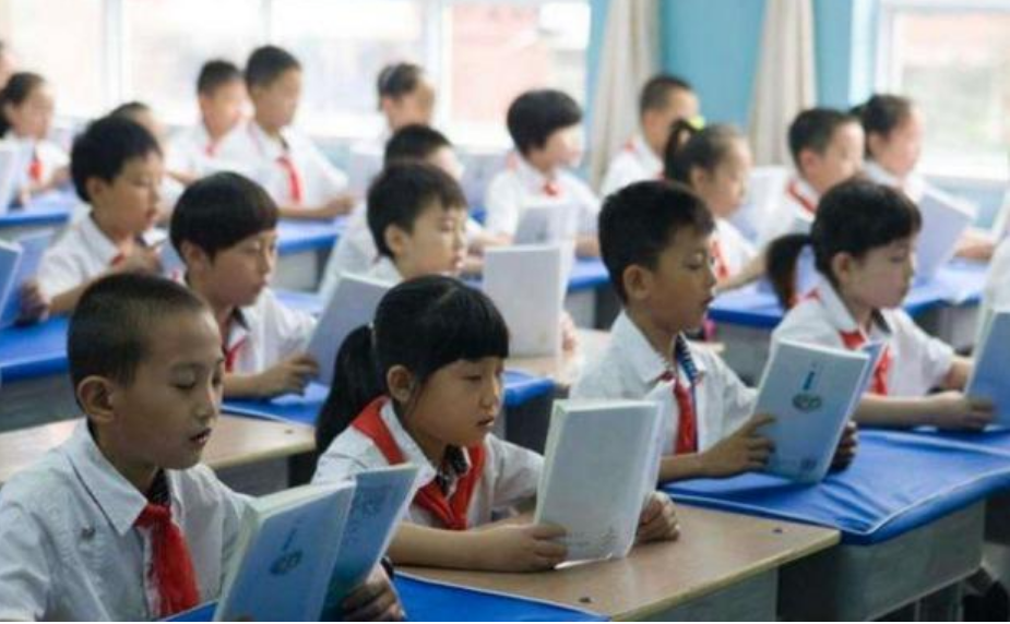 沈阳多所私立学校拟调整学费，最高学费一年19600，家长表示不满