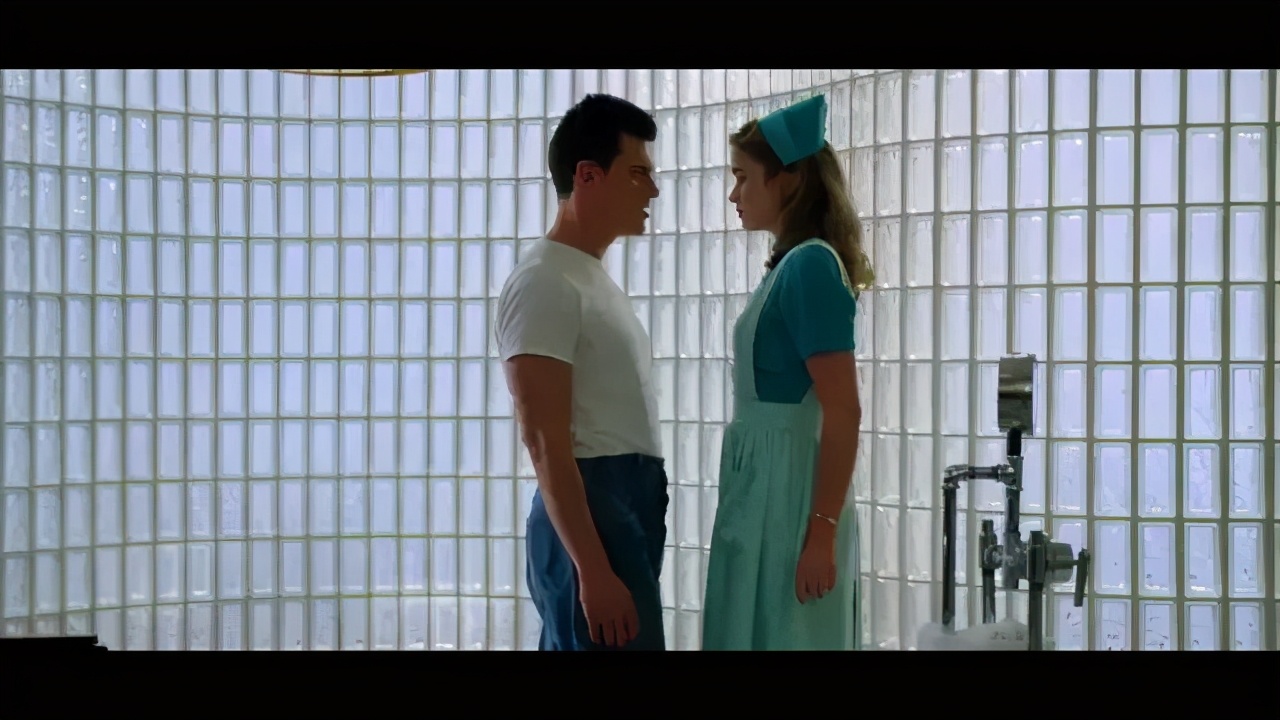 秋天有一个大库存，第二是性感的。