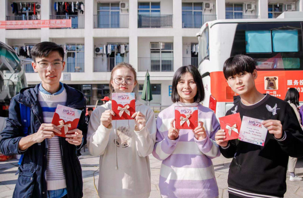 三次模考都是580分，还有希望冲刺985大学吗？听听班主任怎么说