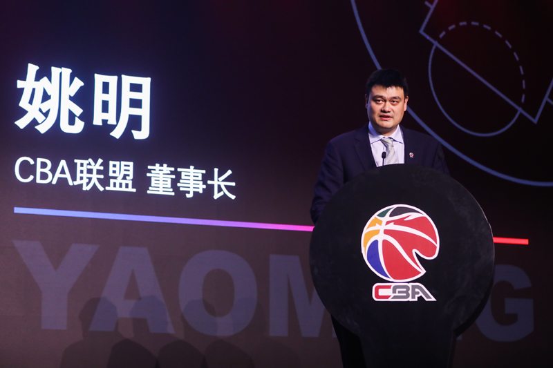 cba为什么都穿李宁(李宁曝CBA新赛季装备！4大特色堪比NBA，但24年联赛赛场或变T台)