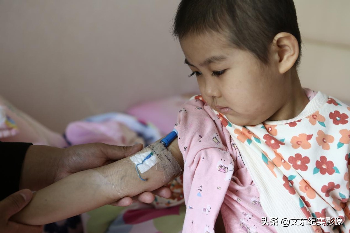 13女孩剃光头的故事图片 _飞翔号