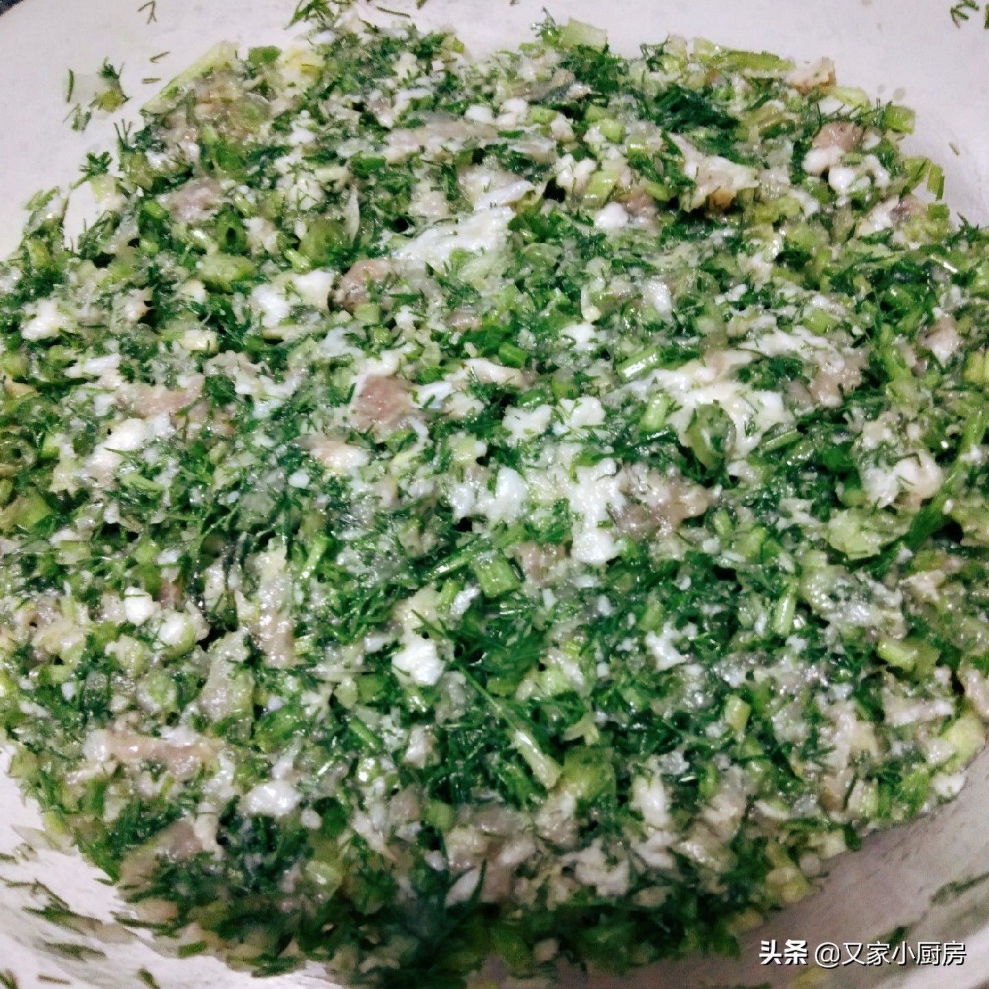 茴香馅儿的饺子好吃，做法也简单，出锅后我家孩子争着吃