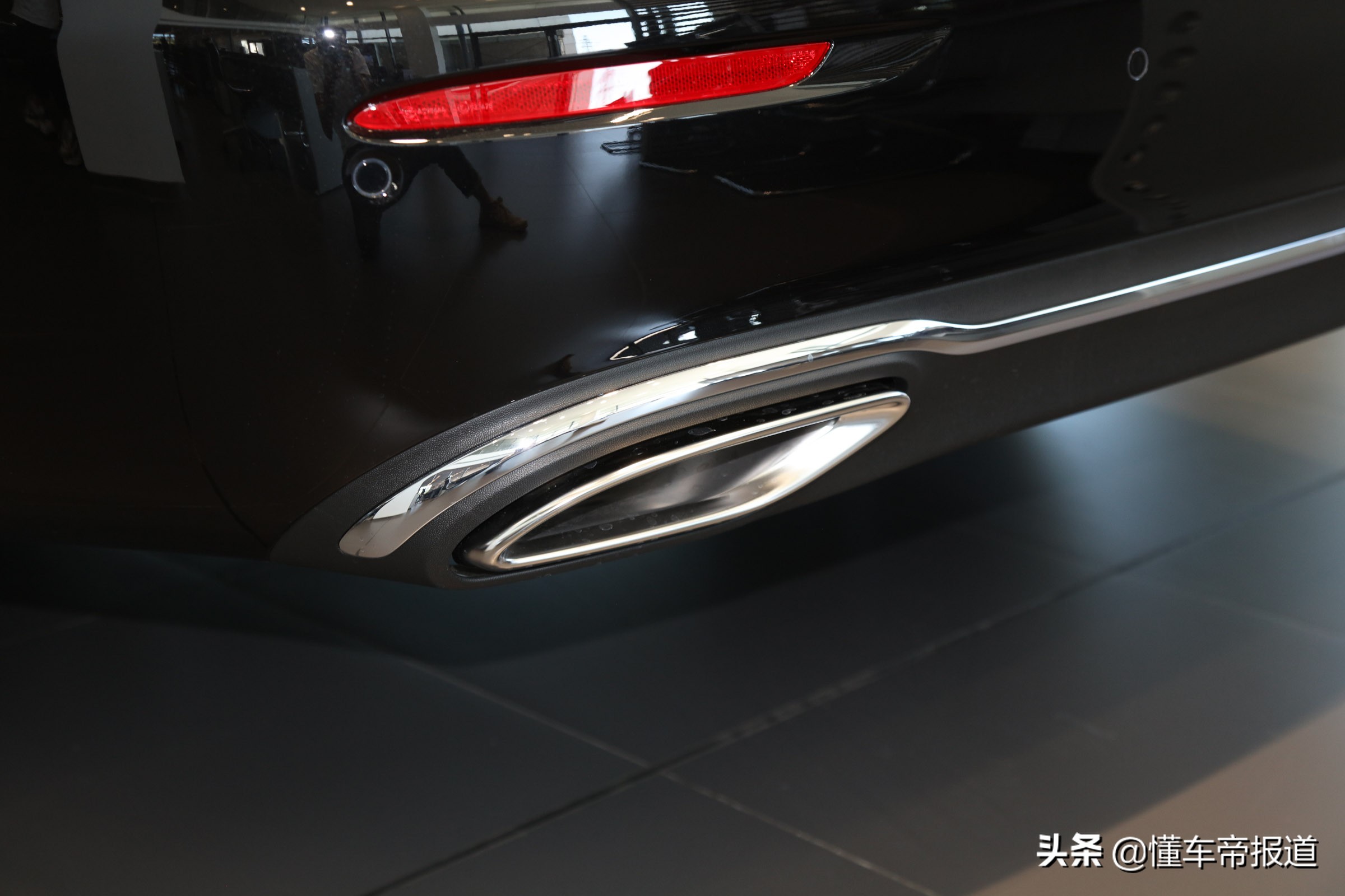 新车 |“好大哥的小老弟”，详解北京奔驰新款E级长轴距轿车