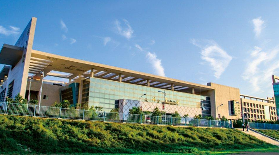 西安“改名”很成功的大学，曾因校名被忽视，但如今备受欢迎