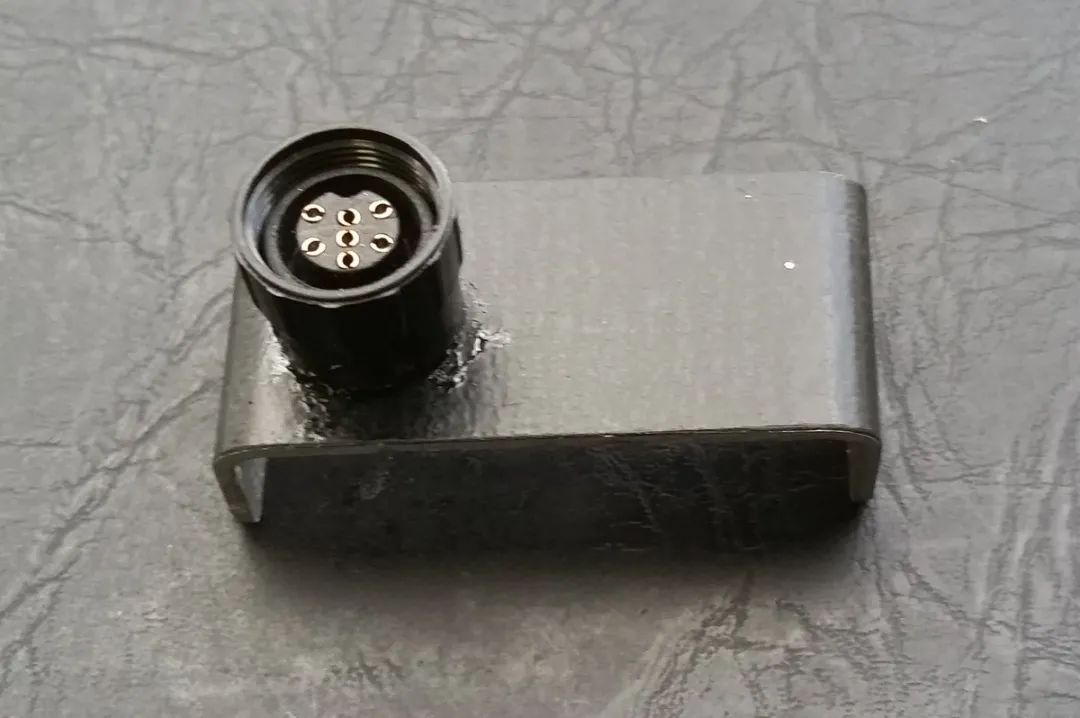 给八重洲VX8DR对讲机增加外置GPS模块来APRS远征通联