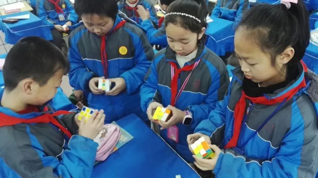 孩子从小玩这3种玩具，智力发育快人一步，家长不要心疼钱