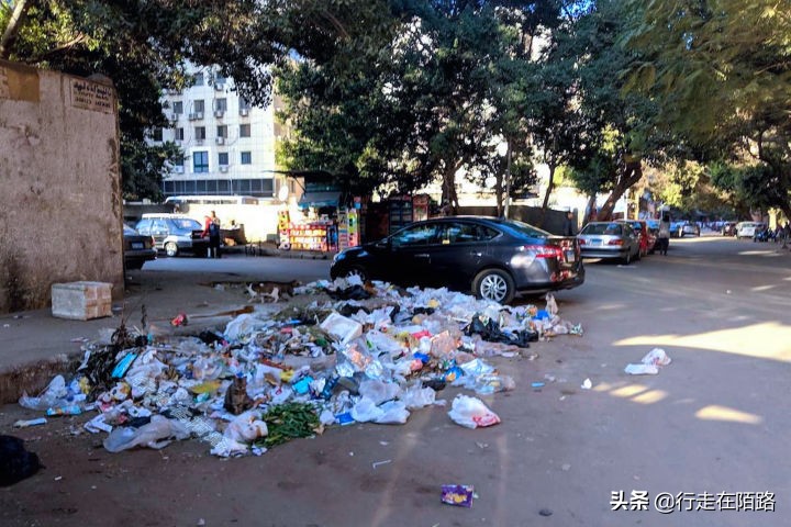 埃及开罗：产能低、人口多、小偷泛滥，军方出资4000亿迁都