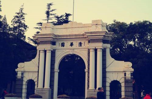 高考狂人张非：两次清华，一次复旦，一次北大，如今过得令人意外