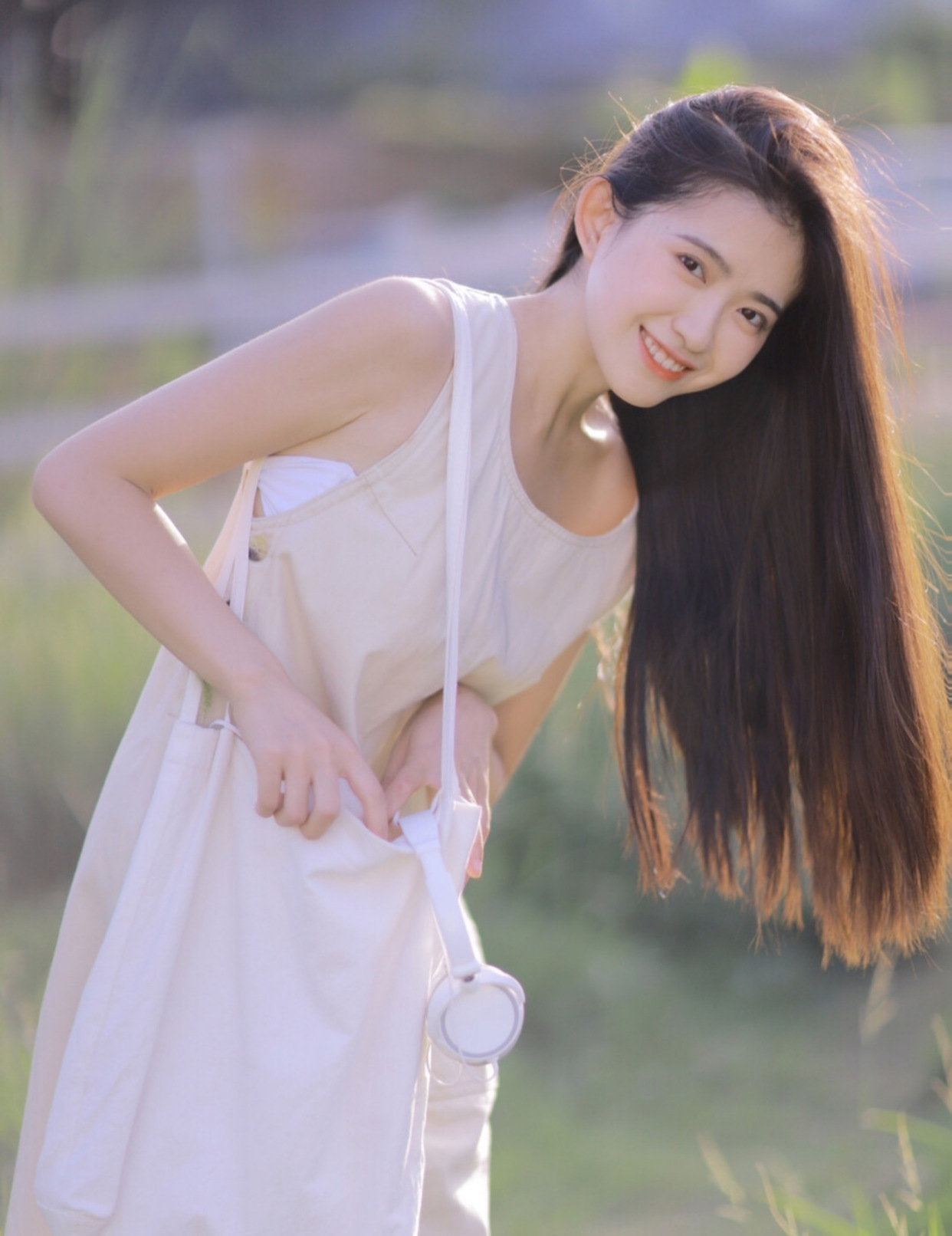 女生拍摄写真照,8个姿势解锁你的不同美,你有用过吗?