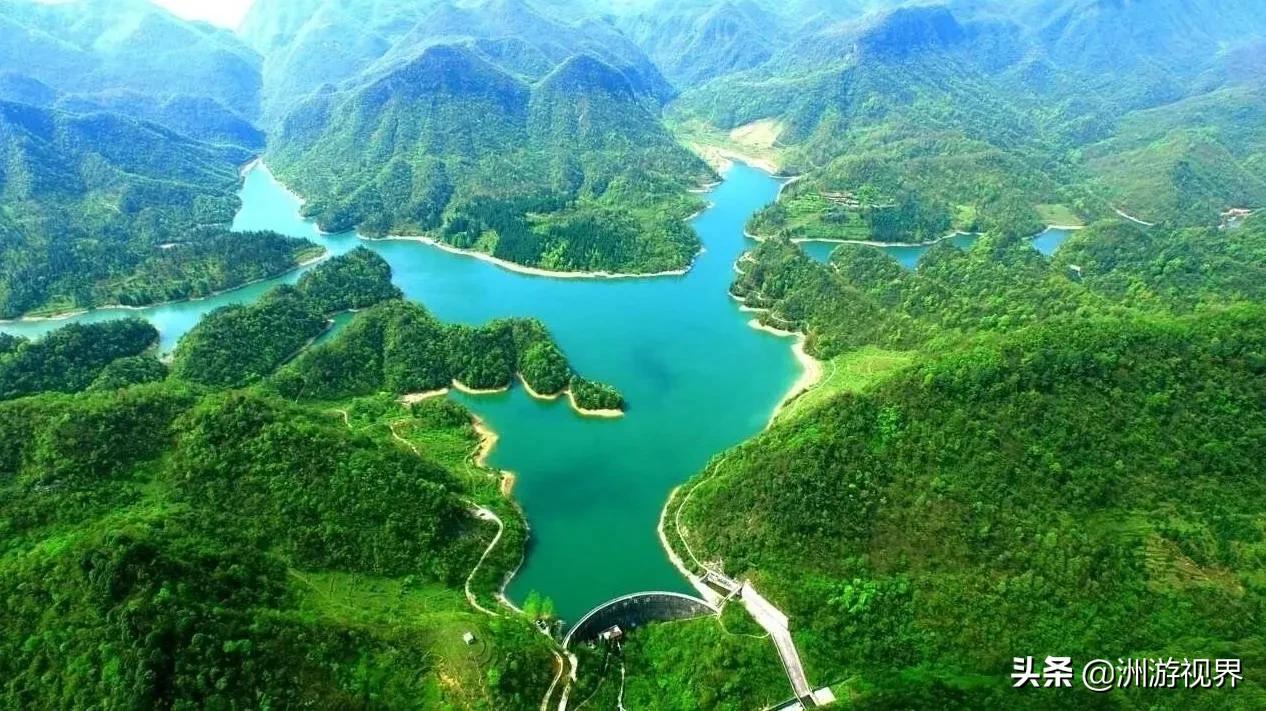 "中国西南第一草场"之称的天楼山风景区,全国重点文物保护单位-"正安