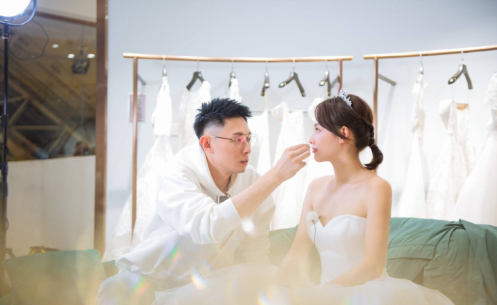 买超与张嘉倪的甜蜜瞬间写在最后电影《我想和你好好的》宣传曲叫