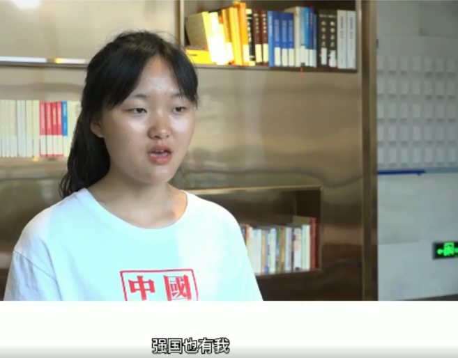 贵州女孩刘丹，从2万多人中胜出，成为该省首位女空军飞行学员